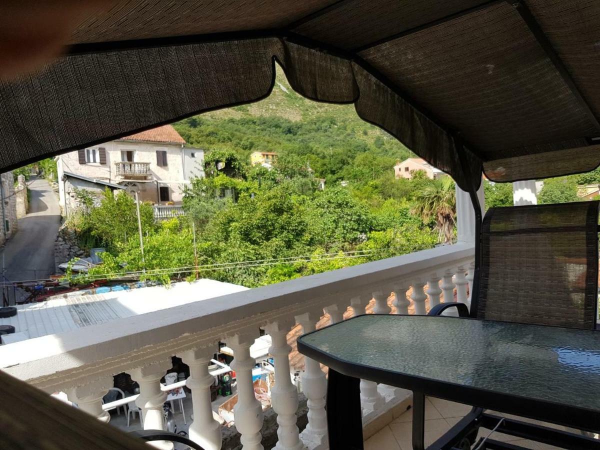 Apartments Sovran Vila Marija Prčanj 외부 사진